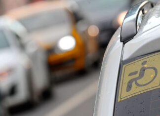 Знак «Инвалид»: кому положен и какие льготы дает