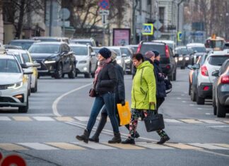 Какой штраф грозит за непропуск пешехода в 2025 году