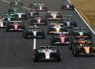 Макс Ферстаппен выиграл, оба гонщика McLaren на подиуме. Результаты гонки Формулы 1 в Японии