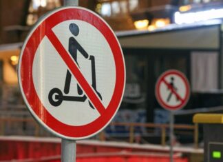 Запретят ли самокаты в России и в каких городах это уже сделали