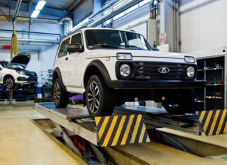 Запуск Niva Sport, крах авторынка и массовая замена прав: итоги недели