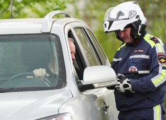 Госдума одобрила санкции за вождение под воздействием лекарств