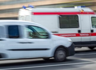 Минтранс уточнит в ПДД правила пропуска спецтранспорта с мигалками