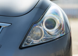 Бронирование фар для авто: защита и эстетика в одном решении