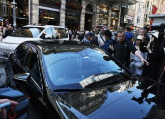 Переговоры в Стамбуле 15 мая. На каких машинах ездит российская делегация