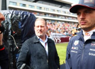 Глава Daimler одобрил подписание контракта с Максом Ферстаппеном