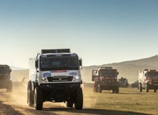 Камазовец Шибалов объяснил потерю 10 минут на 8-м этапе «Шелкового пути»