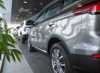 Мы выяснили, как изменятся цены на машины в августе. Дилеры в ступоре