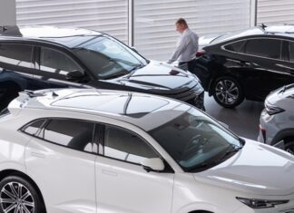 Россияне стали реже покупать автомобили с механической коробкой