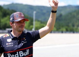 Sky Italia: Руководство Mercedes-AMG против контракта с Ферстаппеном