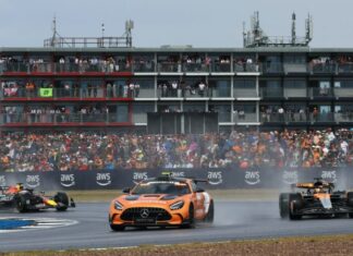 Стало ли резкое торможение Пиастри причиной разворота Ферстаппена? Макс ответил