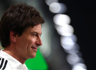 «Так получилось». Тото Вольф подтвердил встречу с Ферстаппеном на Сардинии