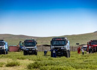 Тройной подиум КАМАЗа и худший результат МАЗа за шесть лет. Итоги «Шелкового пути-2025»