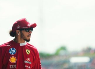 Берни Экклстоун: Хэмилтону следовало давно закончить карьеру