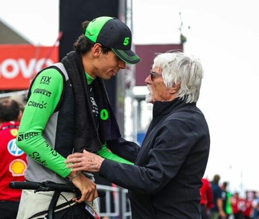 Берни Экклстоун назвал пилота, которого должна нанять Ferrari