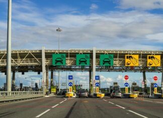 Дептранс ответил на вопрос о введении платного движения в Москве