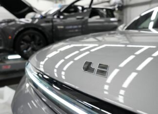 Китайские гибриды Lixiang признали вредными для здоровья