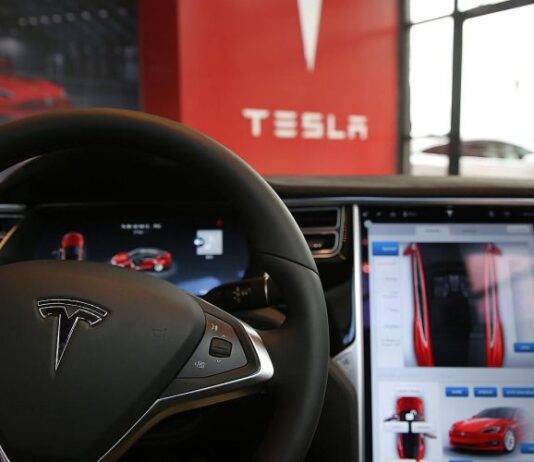 Компания Tesla попала под следствие. Во всем виноваты беспилотники