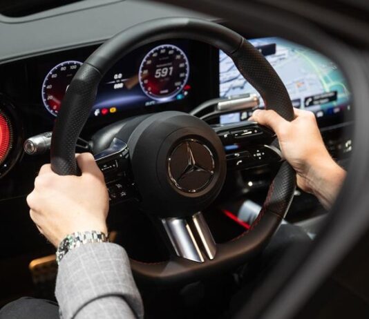 Mercedes поедут на моторах BMW? Возможно ли такое