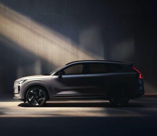 Оцените новый Volvo XC70. Такого вы точно не видели