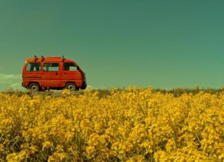 От «Волги» до «Бумера»: пять легендарных машин из российского кино