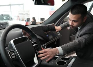 Продажи новых автомобилей в июле снизились на 11,4%