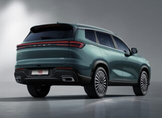 Российский кроссовер Tenet T8 впервые представят на публике в августе