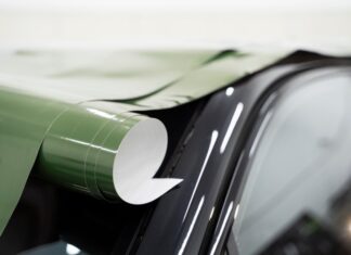 Пленочные материалы для автомобиля: виды, применение и выбор