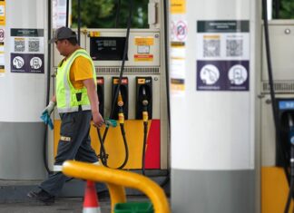 Средняя стоимость одной заправки автомобиля в РФ выросла на 9%