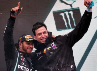 Тото Вольф: Хэмилтон всегда будет частью семьи Mercedes-AMG