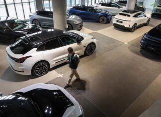 В России рухнули продажи «китайцев». От этих машин отвернулись покупатели