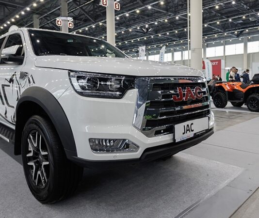 В России снизились продажи пикапов