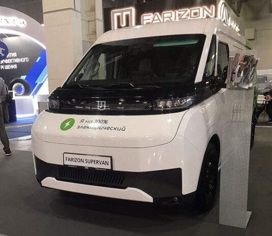 В Россию приехал футуристичный Farizon Supervan. Он вмещает 13 «кубов»