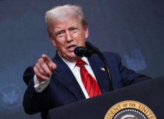 Вот сколько потеряли крупнейшие автокомпании из-за пошлин Трампа