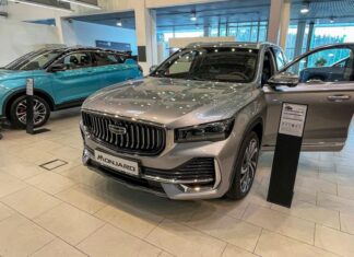 Автокредиты рухнули, а продажи — нет. Все о секретах выживания вторички