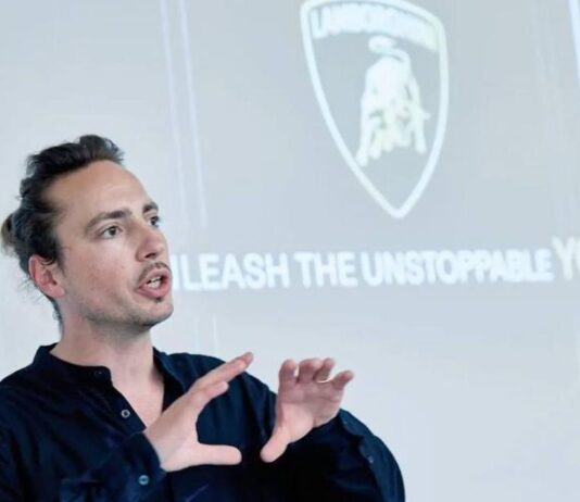 Экс-дизайнер Lamborghini и Porsche перешел на работу в китайскую Xiaomi