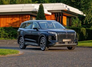Hongqi HS7 2025: первые впечатления от большого кроссовера из Китая