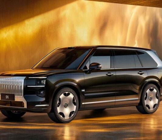 Каким будет новый флагманский кроссовер Zeekr 9X. 7 главных фактов