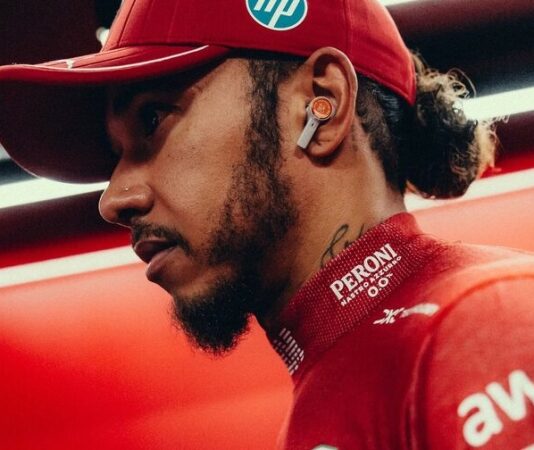 Льюис Хэмилтон: Мне нужно пилотировать более агрессивно