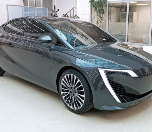 «Молния»: первый обзор нового российского седана