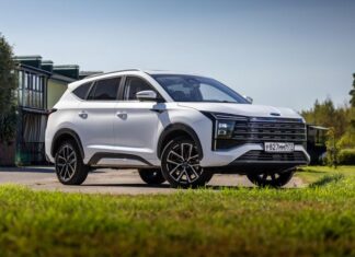 «Москвич 8». Ищем компромиссы в новом кроссовере возрожденной марки