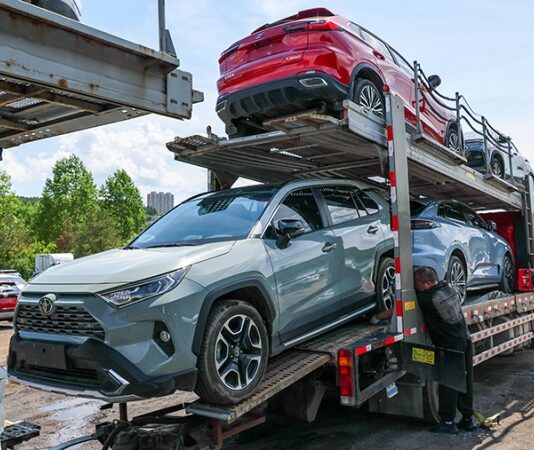 Почти 70% ввозимых в РФ авто попадут под новые правила утильсбора