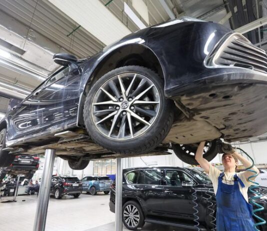 Посмотрите, для каких машин сильнее всего подорожали запчасти в России