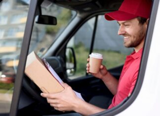 Работа курьером на авто: преимущества и особенности