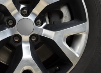 Штампованные диски: доступность, надежность и стиль