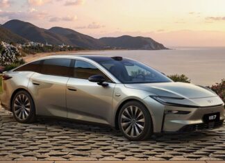 Toyota представила новый бизнес-седан в стиле Camry. Что известно