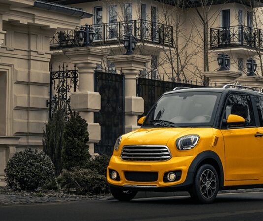 В РФ начались продажи отечественных авто за 840 тыс. рублей