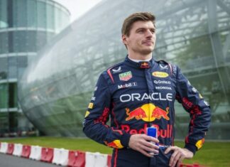 Жак Вильнёв: Ферстаппен – гений, и он может выиграть чемпионат