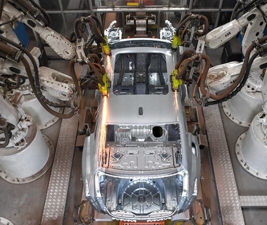 Автомобили Hongqi могут начать выпускать в России