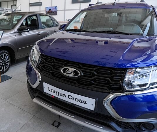АвтоВАЗ остановил производство Lada Largus Cross с базовым мотором